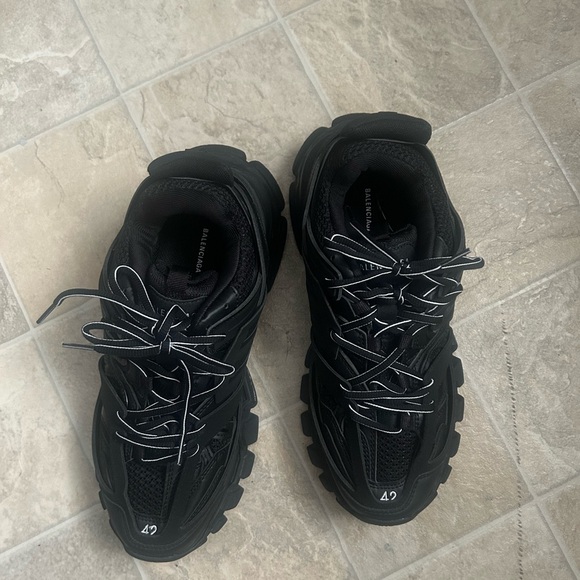 BALENCIAGA Tracks Black - Picture 1 of 7